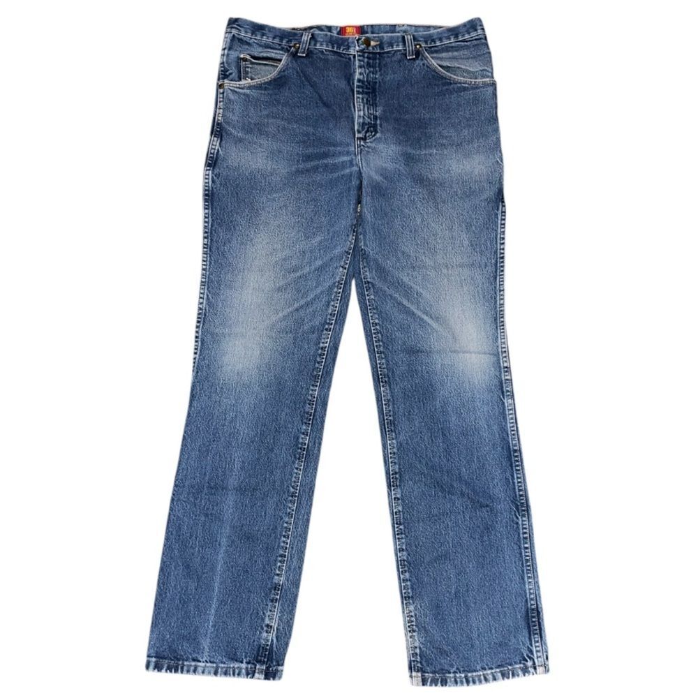 Wrangler Men’s Medium Wash Slim Fit Jeans | Size 36x34